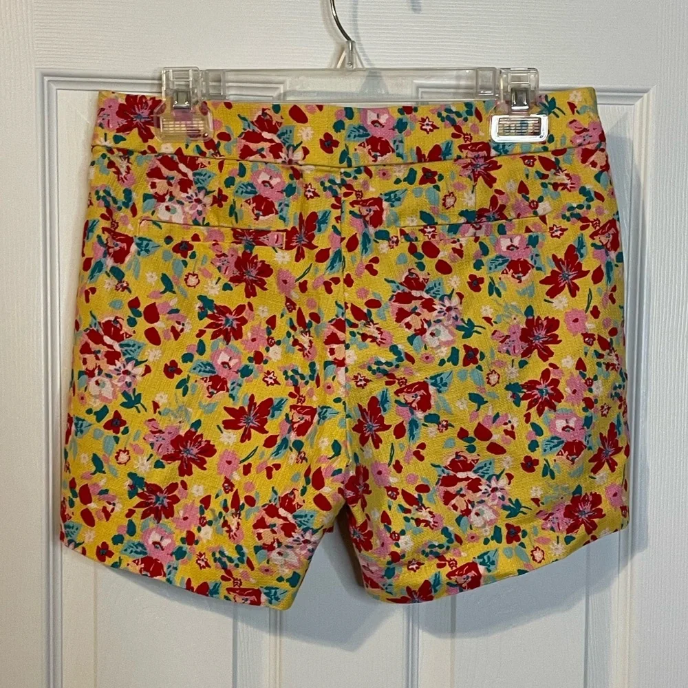 J Crew yellow shorts w/ floral pattern sz 4 EUC - Picture 3 of 11